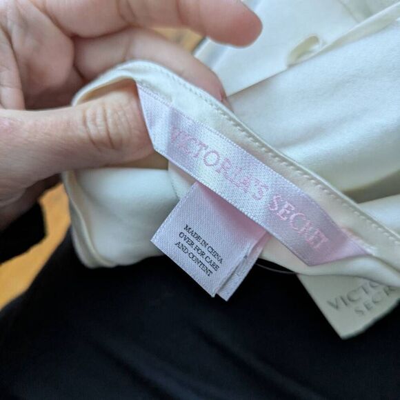 NWT Vintage 90s Victoria's Secret Ivory Mesh Babydoll Slip - Picture 4 of 4